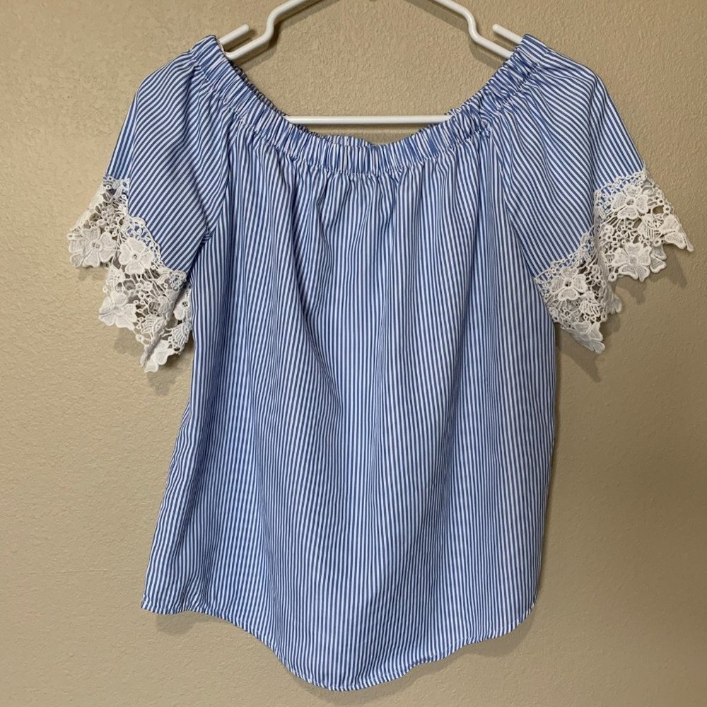 Kontrol Size S Off the Shoulder Blue Striped Top